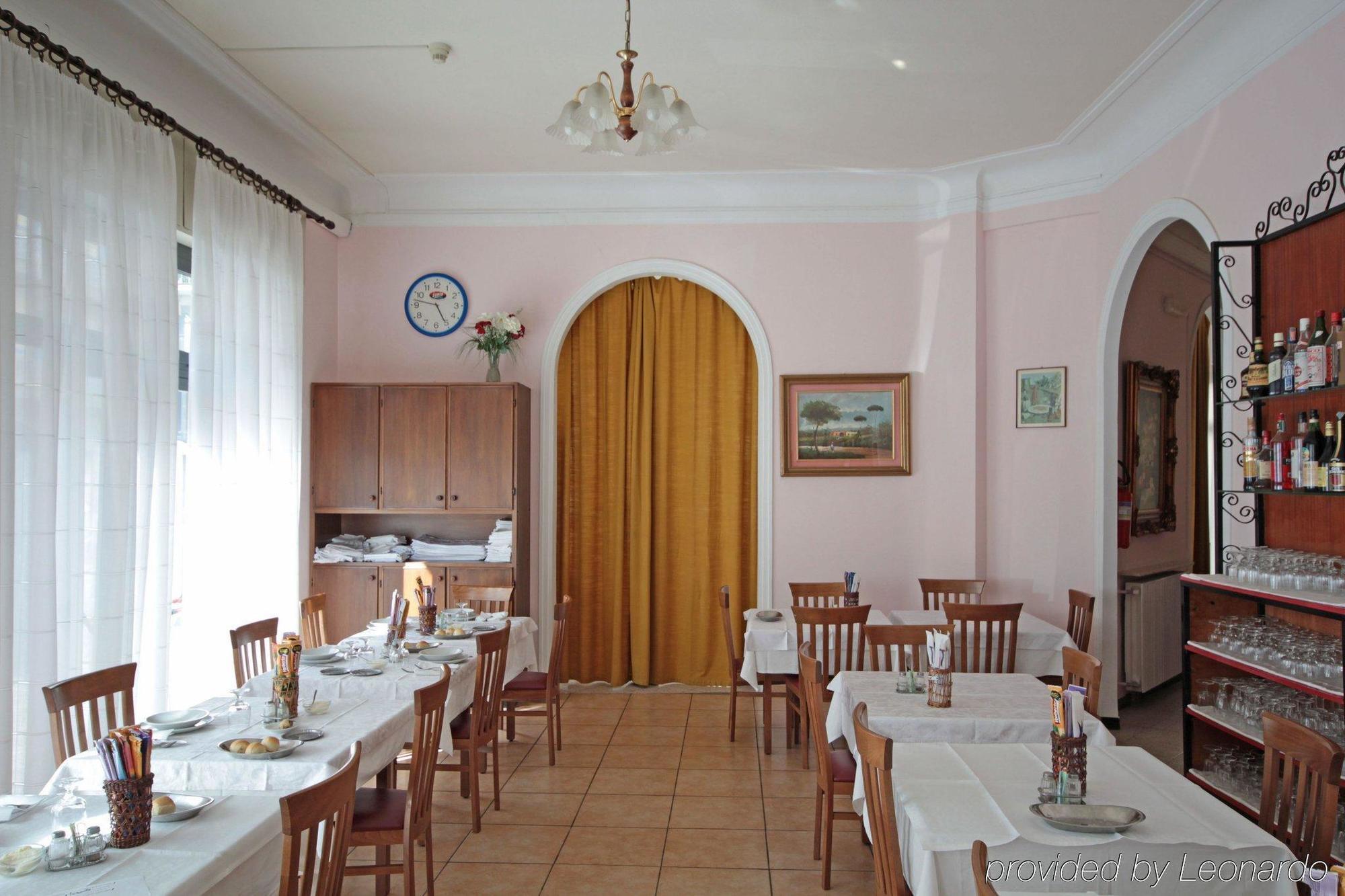 Mignon 50 Mt Dalla E Dall'isola Pedonale 2* Alassio